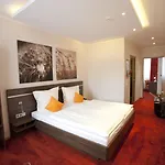 Schmidt Am Markt Hotel 3*